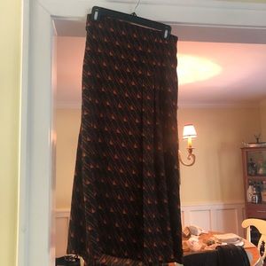 Womens Zara skirt, multicolored. Size S.